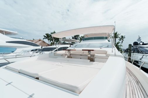 Azimut 85 Fly image