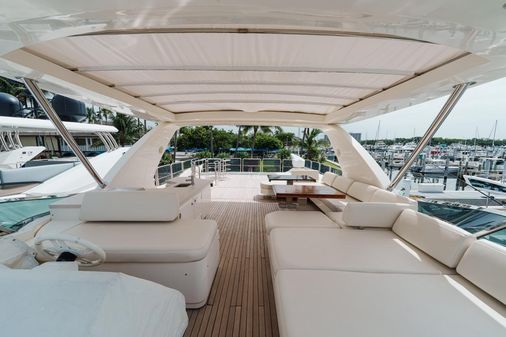 Azimut 85 Fly image