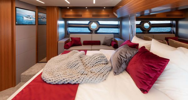 OceanClass 68 fly Hybrid image