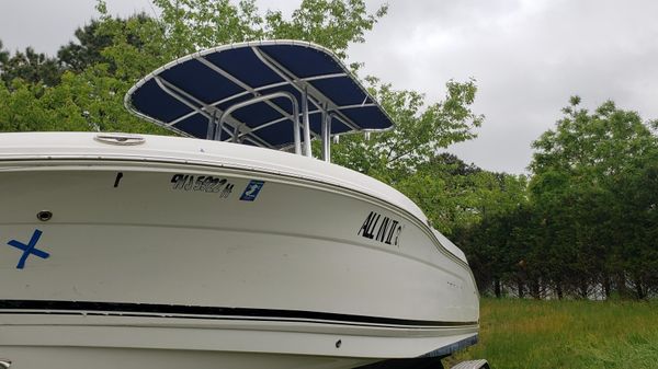 Robalo 2120 Center Console