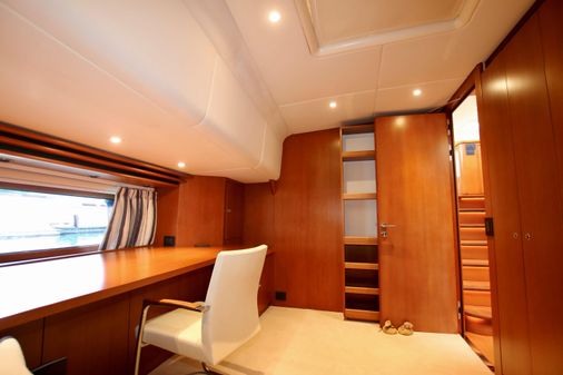 Camper-nicholsons 39M image