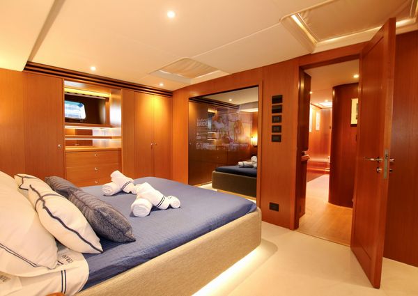 Camper-nicholsons 39M image