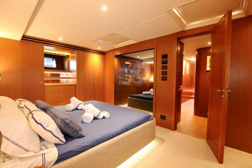 Camper-nicholsons 39M image