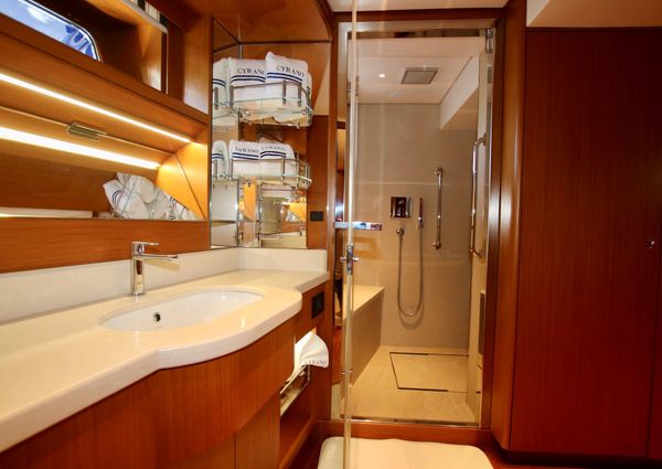 Camper-nicholsons 39M image