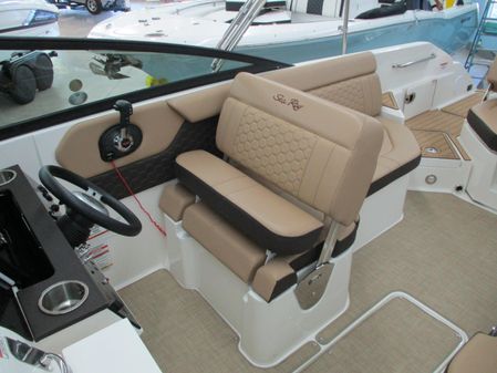 Sea Ray SDX 250 image