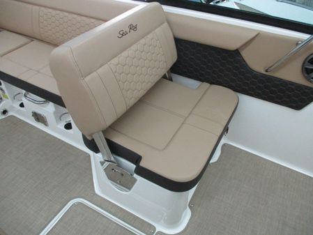 Sea Ray SDX 250 image