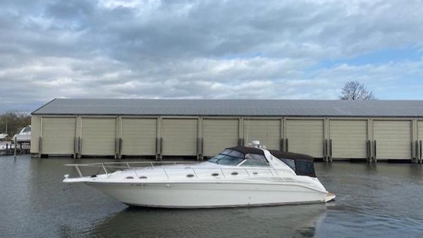 Sea Ray 450 Sundancer
