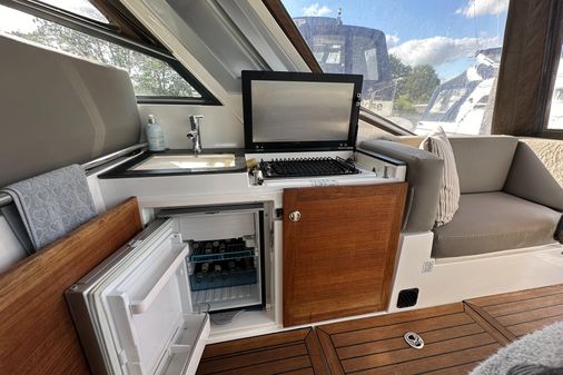 Sealine SC35 image