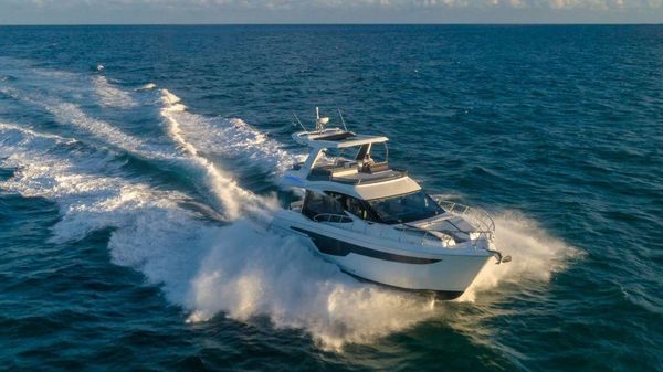 Galeon 500 Fly 