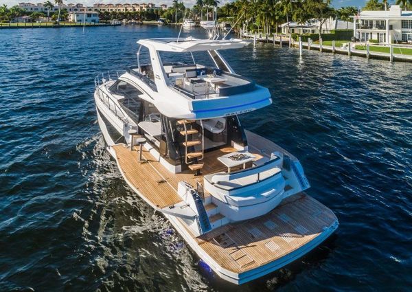 Galeon 500 Fly image