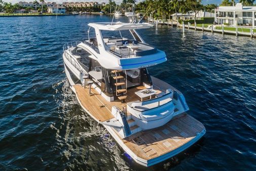 Galeon 500 Fly image