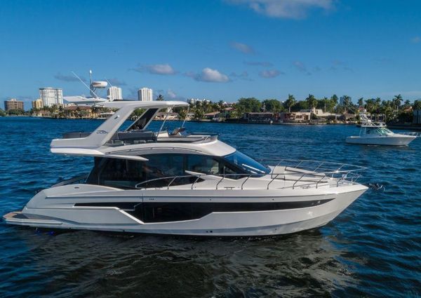 Galeon 500 Fly image