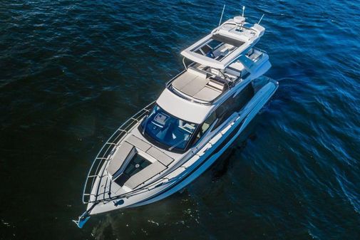 Galeon 500 Fly image