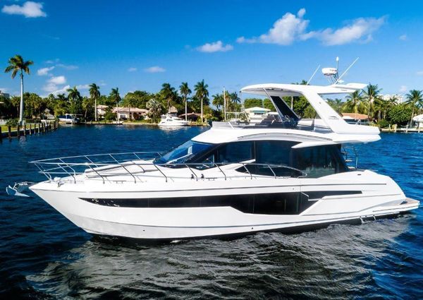 Galeon 500 Fly image