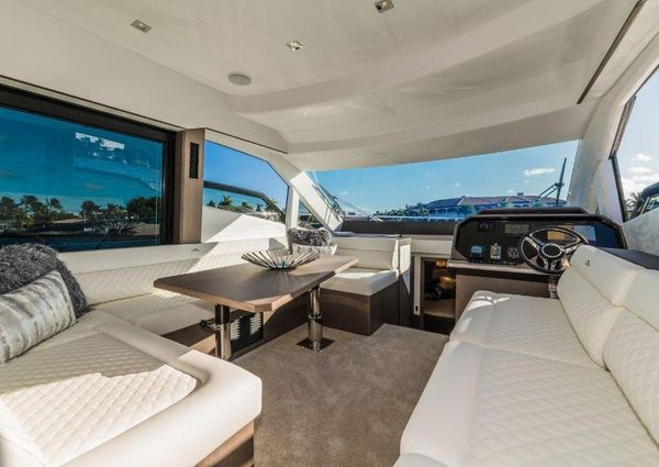 Galeon 500 Fly image