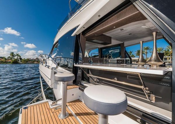 Galeon 500 Fly image