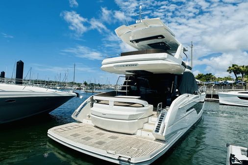 Galeon 500 Fly image