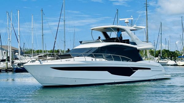 Galeon 500 Fly 