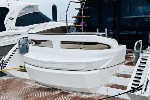 Galeon 500 Fly image