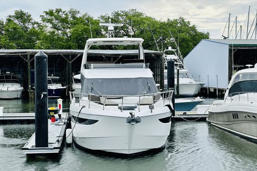 Galeon 500 Fly image