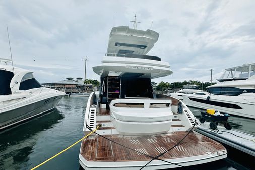 Galeon 500 Fly image