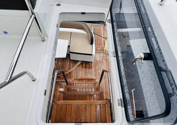 Galeon 500 Fly image