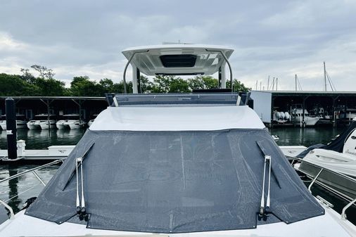 Galeon 500 Fly image