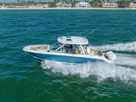 Boston Whaler 320 Vantage image