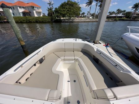 Boston Whaler 320 Vantage image