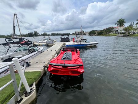 Watersports Car 1900 LHO image