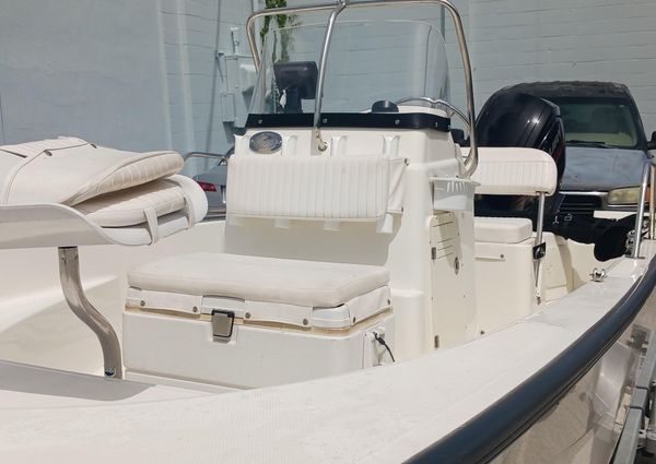 Boston-whaler 170-MONTAUK image