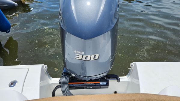 Sea Hunt 255 Ultra SE image