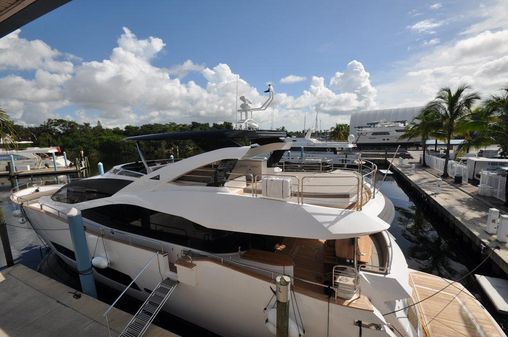 Sunseeker 28 Metre Yacht image