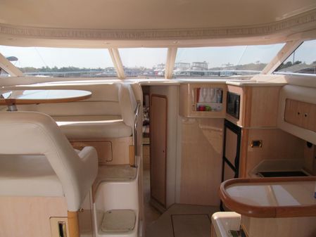 Sea Ray 400 Sedan Bridge image