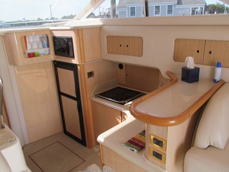 Sea Ray 400 Sedan Bridge image