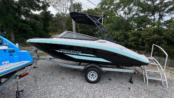 Yamaha Boats AR195 