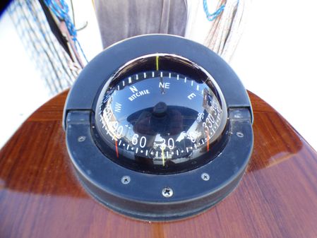 Catalina 445 image