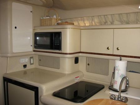 Sea Ray 330 Express Cruiser image