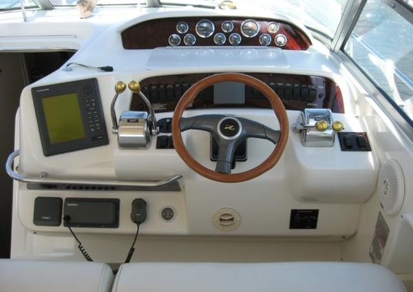 Sea Ray 330 Express Cruiser image