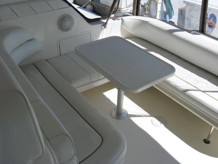 Sea Ray 330 Express Cruiser image