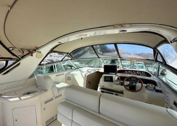 Sea Ray 330 Express Cruiser image