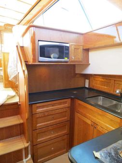 Hinckley Talaria 48 Flybridge image