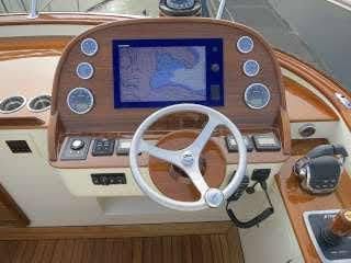 Hinckley Talaria 48 Flybridge image