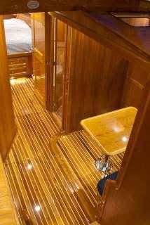 Hinckley Talaria 48 Flybridge image