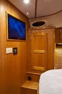 Hinckley Talaria 48 Flybridge image