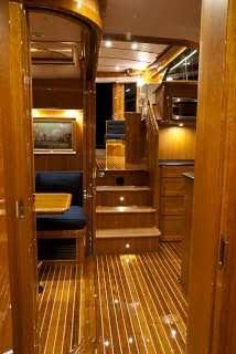 Hinckley Talaria 48 Flybridge image