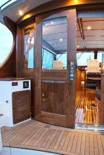 Hinckley Talaria 48 Flybridge image