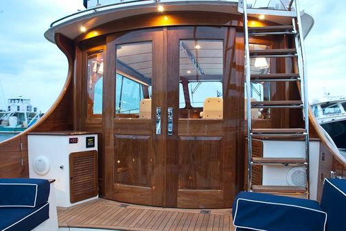 Hinckley Talaria 48 Flybridge image