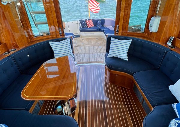 Hinckley Talaria 48 Flybridge image