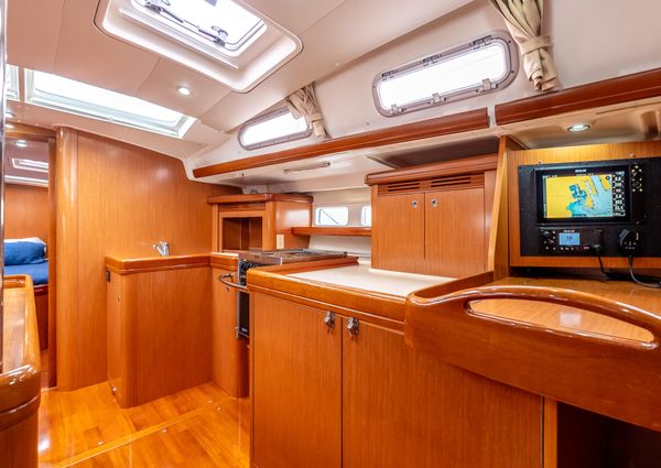 Beneteau 523 image